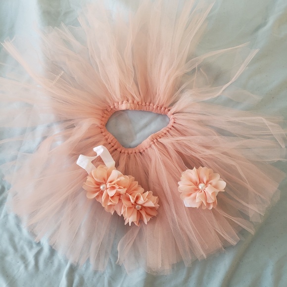 BabyGirl Tutu and Headband Set Photoshoot Outfitπ - Picture 4 of 8